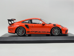 1/18 Minichamps Porsche 911 GT3 RS (991.2) Lava Orange - 155068225