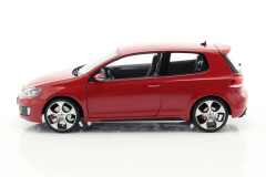 1/18 NOREV Volkswagen Golf GTI VI, red - 188488