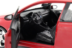 1/18 NOREV Volkswagen Golf GTI VI, red - 188488