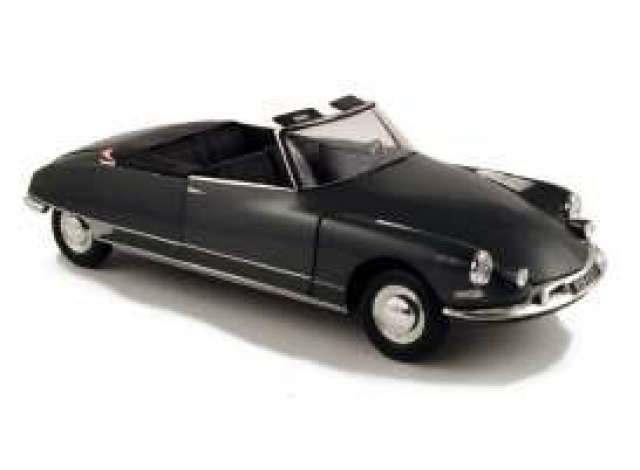 1961 Citroen DS19 Convertible, blue antartic
