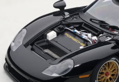 1/18 AUTOART Porsche 911 GT1 Test Car 1997 - 89770