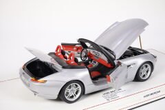 KUTUSUZ - 1/18 BURAGO - BMW - Z8 SPIDER 1999