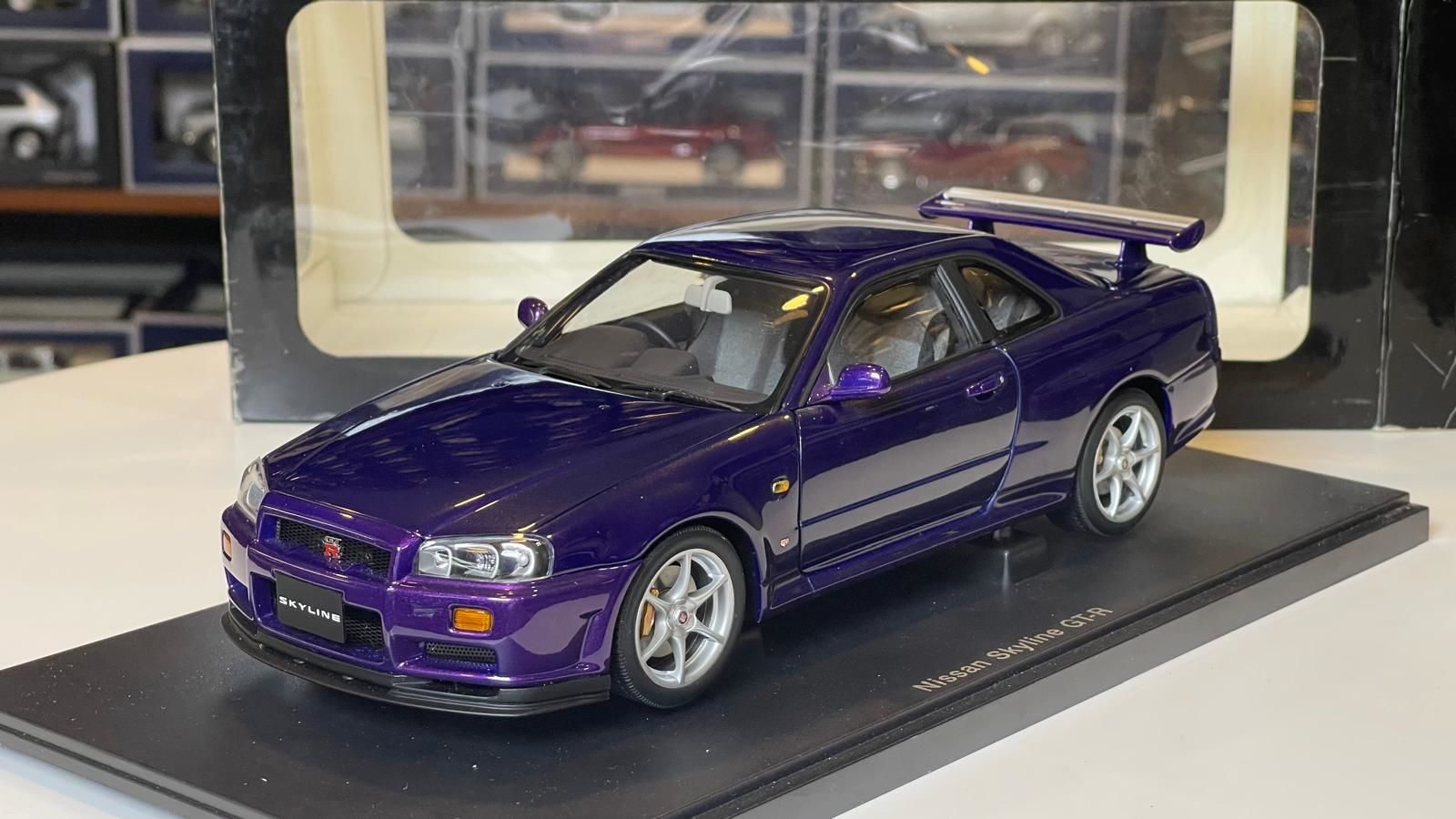 AUTOART - NISSAN - SKYLINE GT-R (R34) V-SPEC 2005