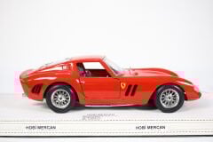 KUTUSUZ - 1/18 BURAGO - FERRARI - 250 GTO 1962