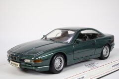 KUTUSUZ - 1/18 MAISTO - BMW - 8-SERIES 850i COUPE (E31) 1990