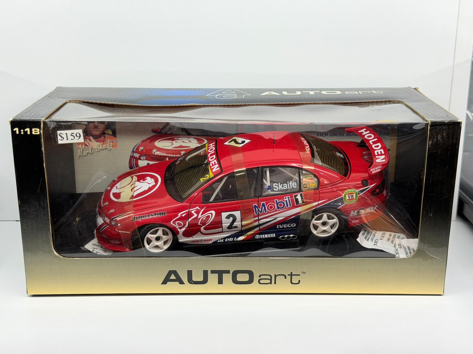 1:18  AUTOart Holden HRT VT Commodore 2000 Mark Skaife