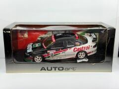 1:18 Biante/AUTOart  Holden VT Commodore #11 - 2000 - Supercars Championship - Castrol Racing - Larry Perkins
