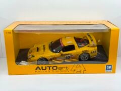 1/18 Autoart  80205 Racing Division CHEVROLET CORVETTE C5-R LE MANS