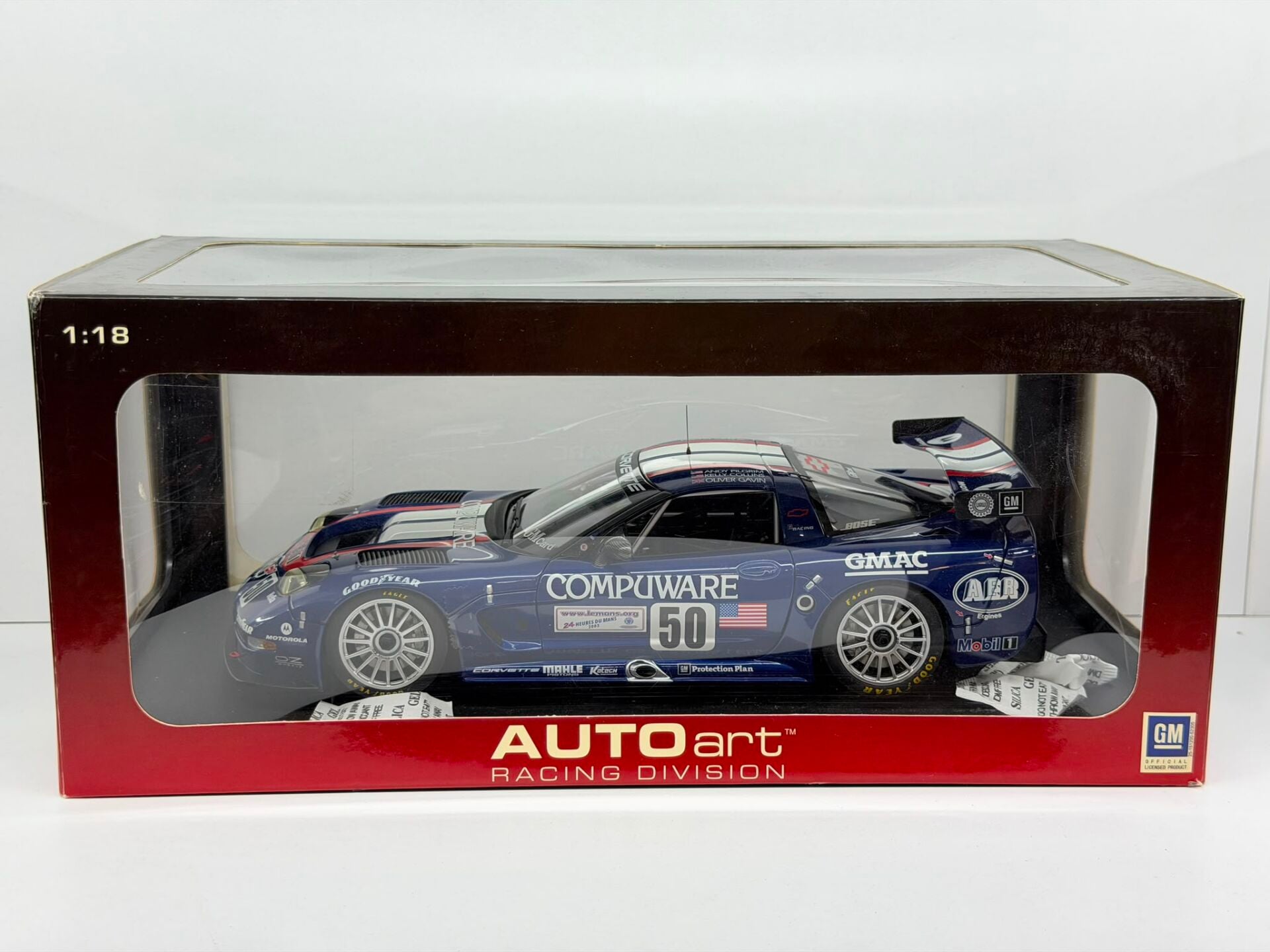 1/18 AUTOART - CHEVROLET - CORVETTE C5-R N 50 24h LE MANS 2003 O.GAVIN - A.PILGRIN - K.COLLONS