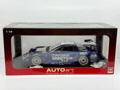 1/18 AUTOART - CHEVROLET - CORVETTE C5-R N 50 24h LE MANS 2003 O.GAVIN - A.PILGRIN - K.COLLONS