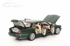 ALMOST-REAL - JAGUAR - XJ6 (X350) 2003