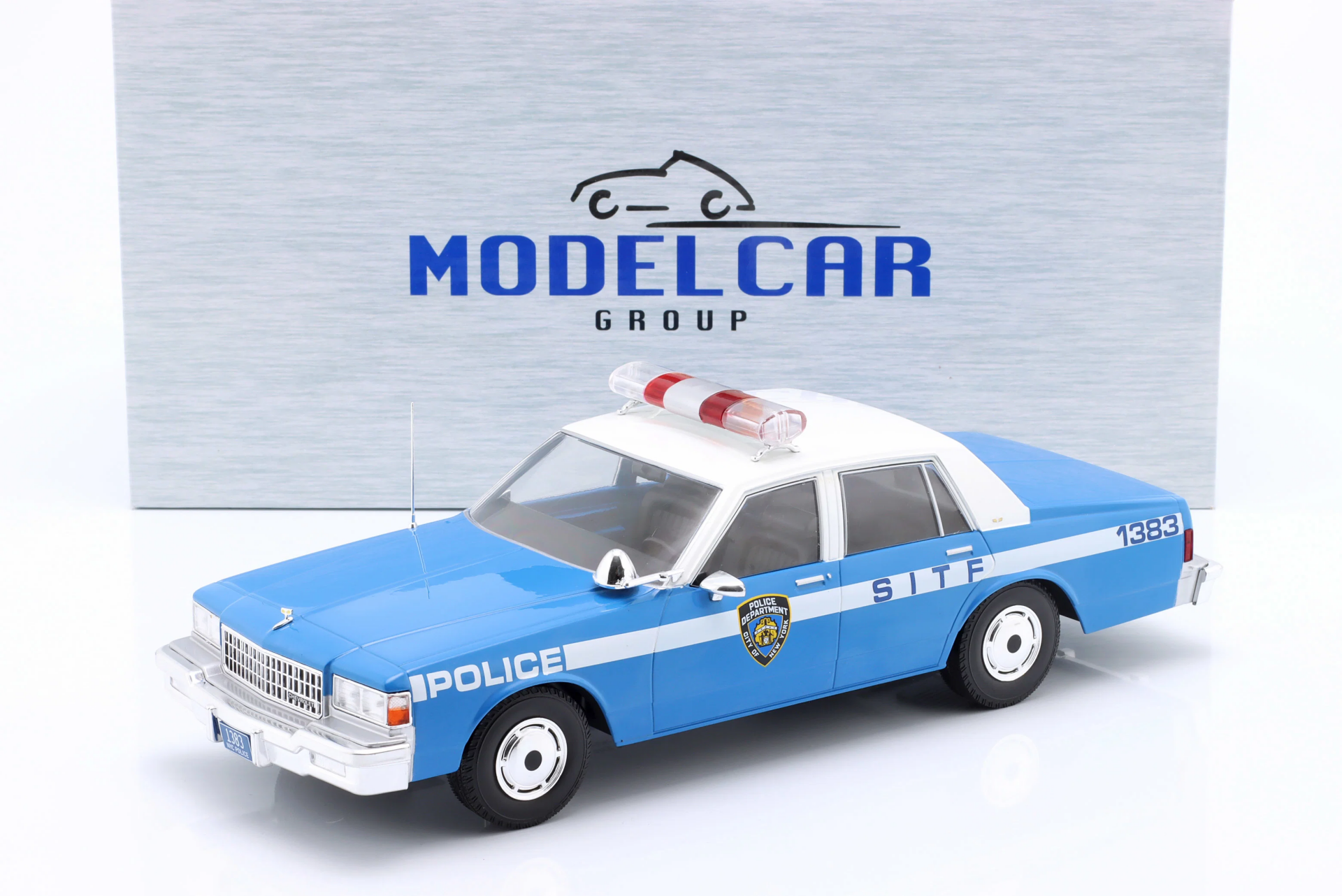 1/18 MCG Chevrolet Caprice NYPD Year 1987 - MCG18360