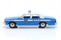 1/18 MCG Chevrolet Caprice NYPD Year 1987 - MCG18360