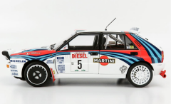 KYOSHO - LANCIA - DELTA HF INTEGRALE TEAM MARTINI RACING (night version) N 5 WINNER RALLY SANREMO 1992 A.AGHINI - S.FARNOCCHIA