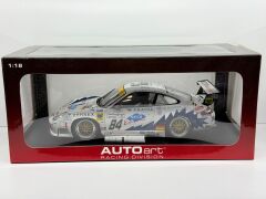 AutoArt: Porsche 911 GT3R Lemans 24 Hrs 2003 T2M ICKX / Bourdais / Berville #84