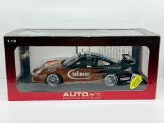 1/18 AUTOART - PORSCHE - 911 996 GT3R ASIAN CARRERA CUP 2004