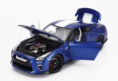 MOTORHELIX - NISSAN - SKYLINE GT-R (R35) WITH ENGINE AND ACCESSORIES 2016