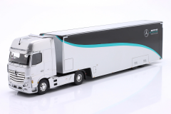 1/43 SPARK Mercedes-Benz Actros race car transporter Mercedes-AMG Petronas formula 1 - S8599