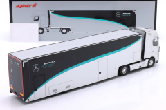 1/43 SPARK Mercedes-Benz Actros race car transporter Mercedes-AMG Petronas formula 1 - S8599