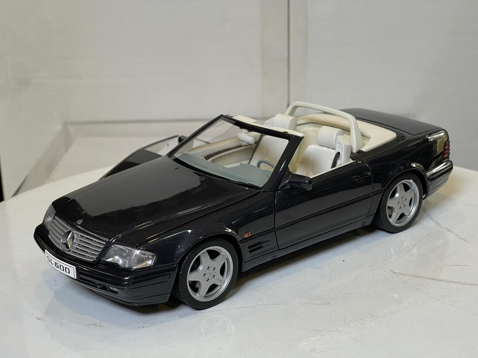 AUTOART - MERCEDES BENZ - SL 600 1997