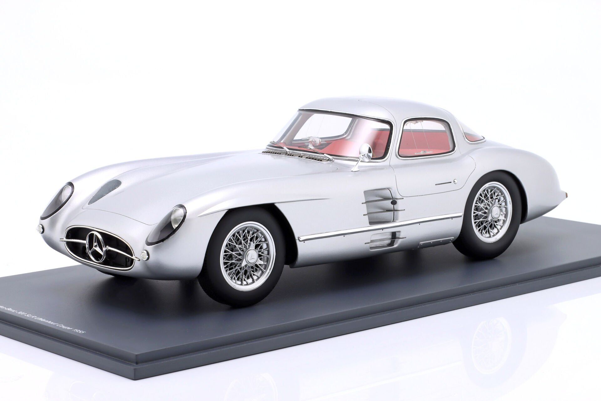 1/12 SCHUCO - MERCEDES BENZ - 300 SLR UHLENHAUT COUPE 1955