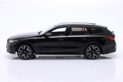 1/18 MINICHAMPS BMW i5 M60 Touring Year 2024 black metallic - 110023602