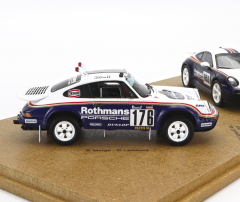 SPARK-MODEL - PORSCHE - SET 2X 911 953 ROTHMANS N 176 WINNER RALLY DAKAR 1984 RENE METGE - DOMINIQUE LEMOYNE + 911 992 N 953 ROUGHROADS RALLY DAKAR 2023