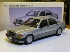 AUTOART - MERCEDES BENZ - 190E 2.0 1986