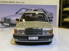 AUTOART - MERCEDES BENZ - 190E 2.0 1986