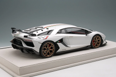 1/18 Make UP/EIDOLON  Lamborghini Aventador SVJ 2018 White