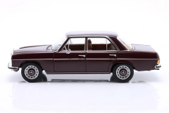 1/18 Norev Mercedes-Benz 200/8 (W115) year 1968 dark reddish-brown - 183778