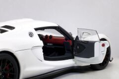 AUTOART - HENNESSEY - VENOM GT COUPE SPIDER 2012