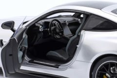 NZG - MERCEDES BENZ - AMG GT63 (C192) 4-MATIC 2024