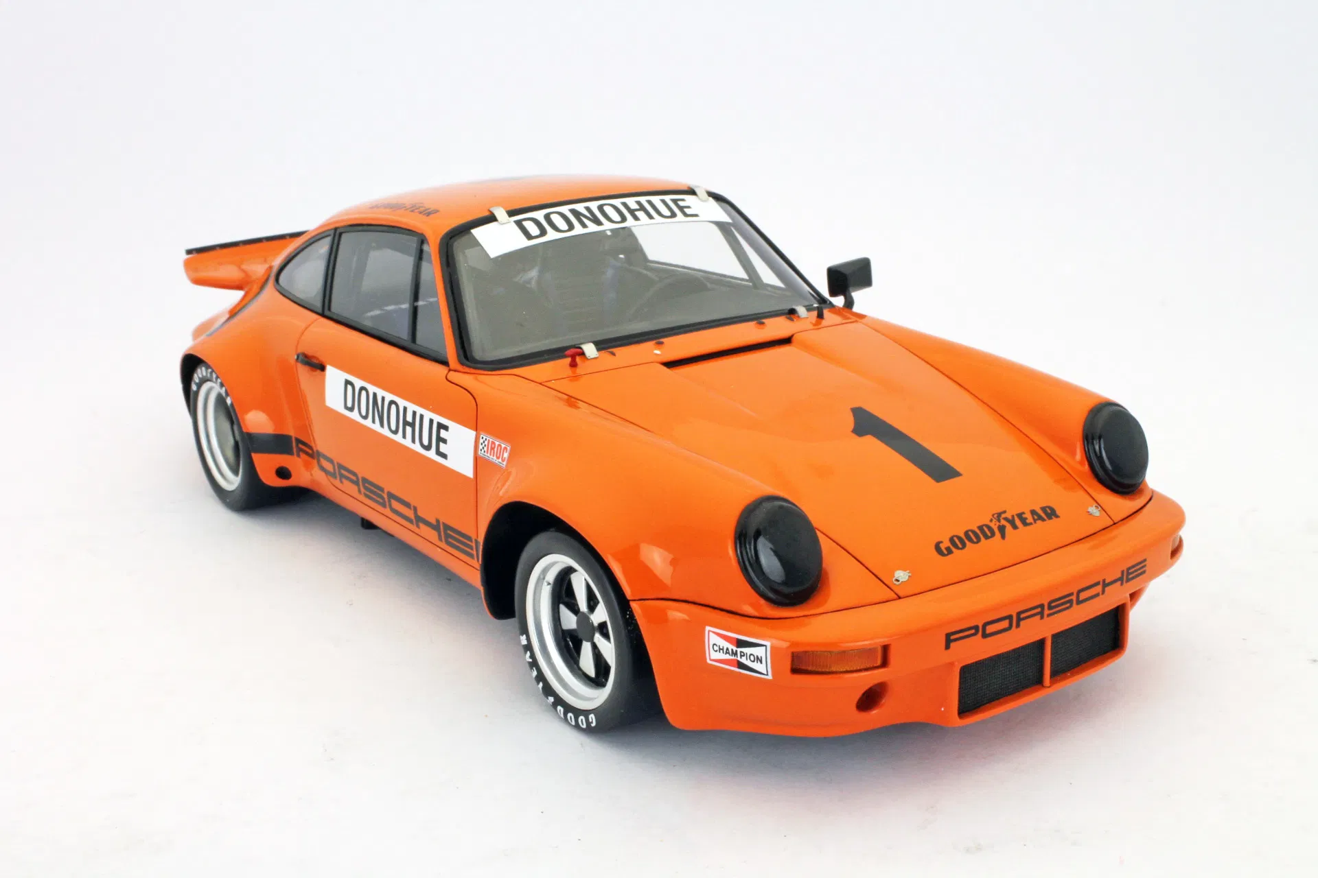 1/18 SPARK-MODEL - PORSCHE - 911 CARRERA 3.0 RSRS N 1 IROC CHAMPION 1975 MARK DONOHUE
