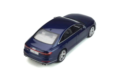1/18 GT SPIRIT Audi S8 Navarra Blue Limousine 2020 - GT313