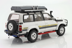 NZG - TOYOTA - LAND CRUISER J8 WITH ROOF PACK 1990