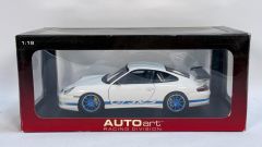 AUTOART - PORSCHE - 911 (996) GT3 RS 2002