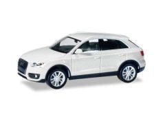 Audi Q3, silver metallic