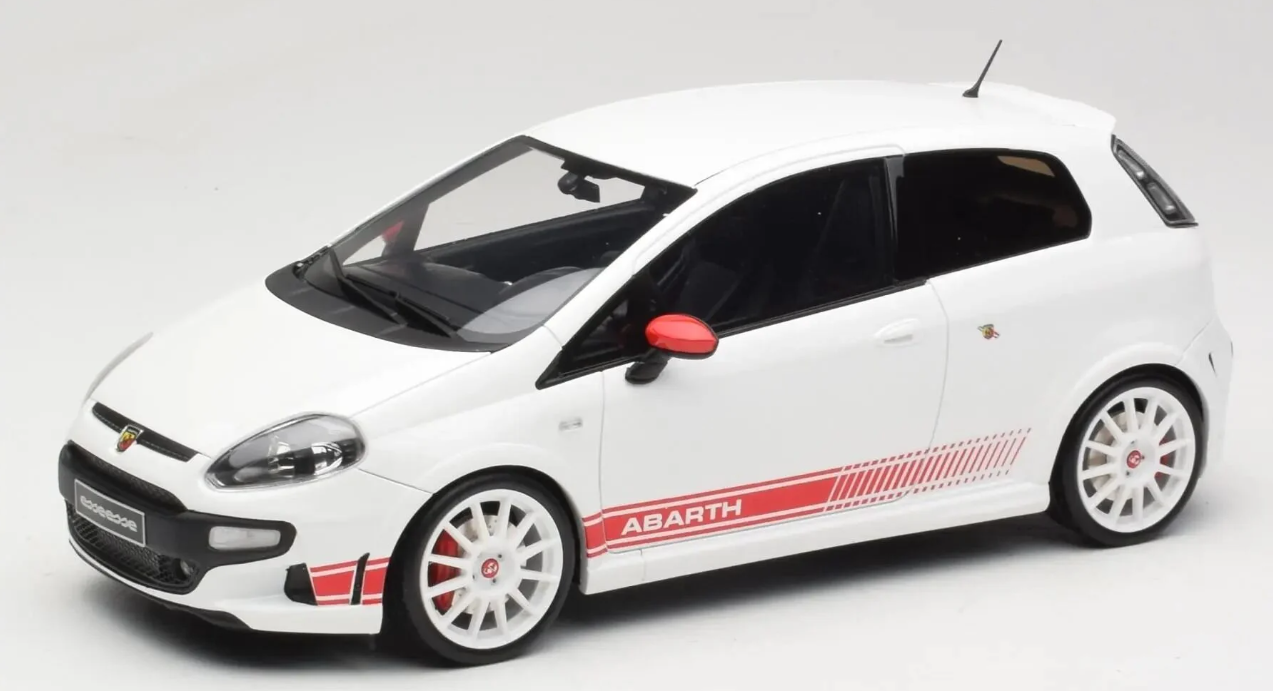 1/18 OTTO-MOBILE - FIAT - PUNTO ABARTH ESSE ESSE 2010