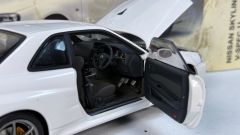 AUTOART - NISSAN SKYLINE GTR (R34) V-SPEC II