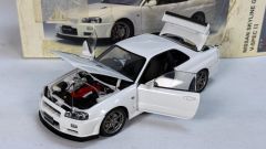 AUTOART - NISSAN SKYLINE GTR (R34) V-SPEC II