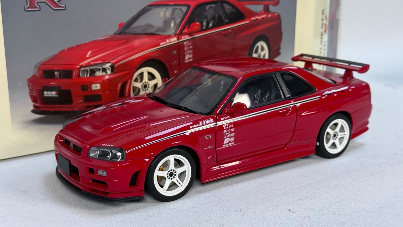 AUTOART - NISSAN - SKYLINE GT-R R-TUNE (R34) R1