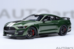 1/18 AUTOart Ford Mustang Shelby GT500 (Eruption Green)