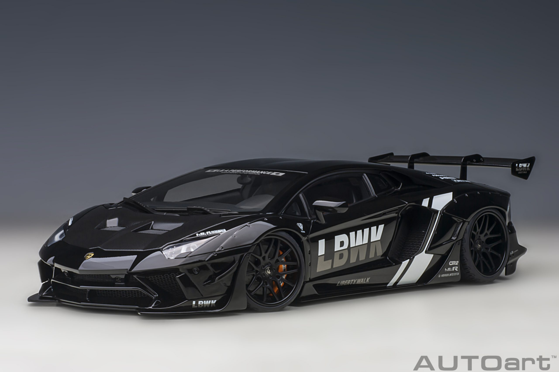 1/18 AUTOart Liberty Walk LB-Works Lamborghini Aventador Limited Edition (LBWK Livery)