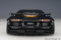 1/18 AUTOart Liberty Walk LB-Works Lamborghini Aventador Limited Edition (LBWK Livery)