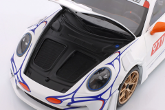 1/18 MINICHAMPS - PORSCHE - 911 992 GT3 RS N 911 COUPE 2023