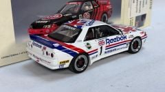 AUTOART - NISSAN - SKYLINE GT-R (R32) TEAM REEBOK N 1 GROUP A 1990 HASEMI - WITH DRIVER FIGURE