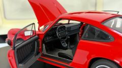 AUTOART - PORSCHE - 911 CARRERA 1988