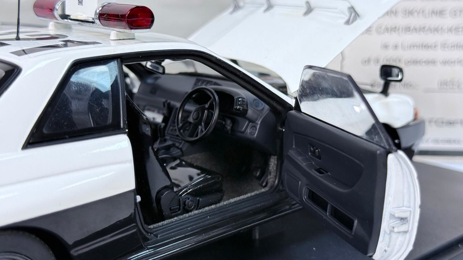 AUTOART - NISSAN - SKYLINE GT-R R32 POLICE