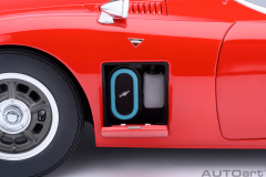 1/18 AUTOart Toyota 2000GT 1967 (Red) - 79547